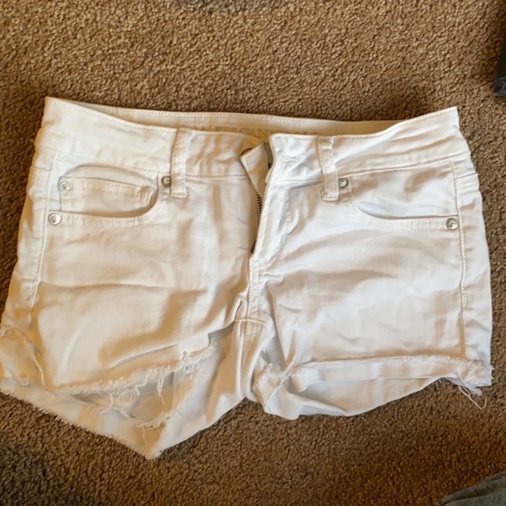 Cute stretchy jean shorts